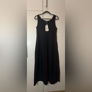 Black Sleeveless Dress by Merokeety with pockets!